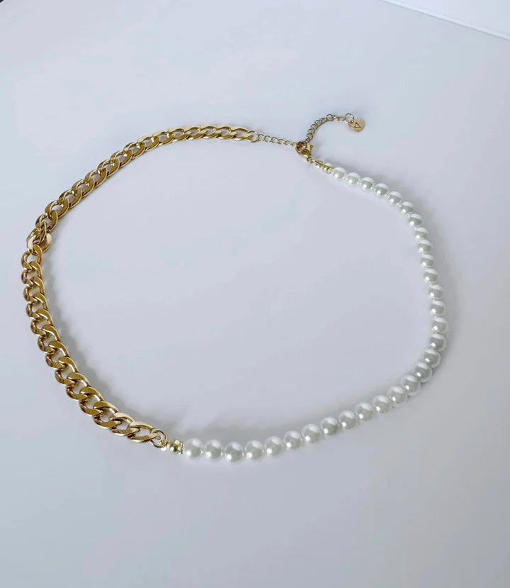 Oh So Pretty Necklace