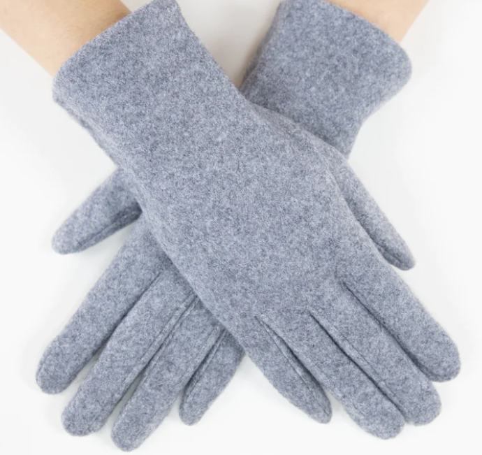 Glam Gloves